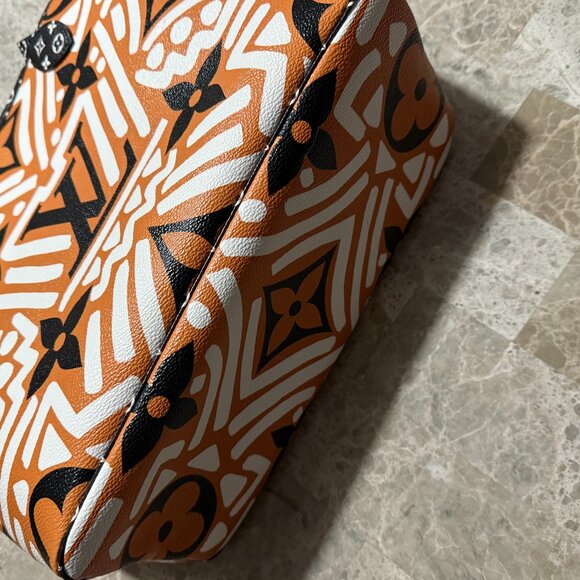 AUTHENTIC LOUIS VUITTON Crafty NEVERFULL-PRISTINE CONDITION - Picture 6 of 8